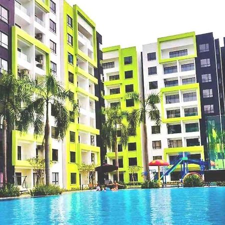 Manhattan Condo Ipoh With Water Park And Pool View Esterno foto