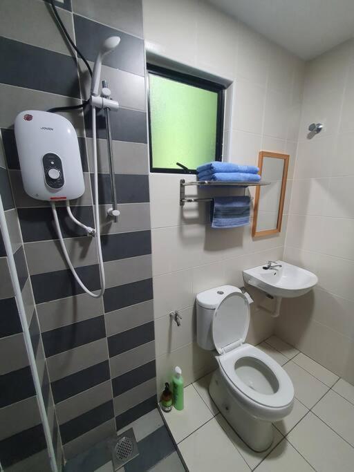 Manhattan Condo Ipoh With Water Park And Pool View Esterno foto